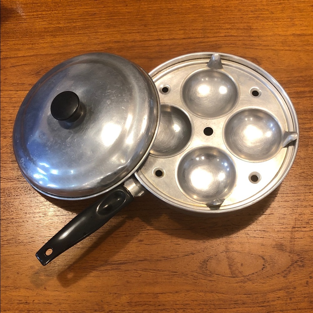 Vintage Egg Poacher Pan with Lid - aluminum Silver